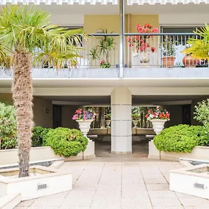 Apartment Le Lido - Piscine, Proche Cagnes-sur-Mer