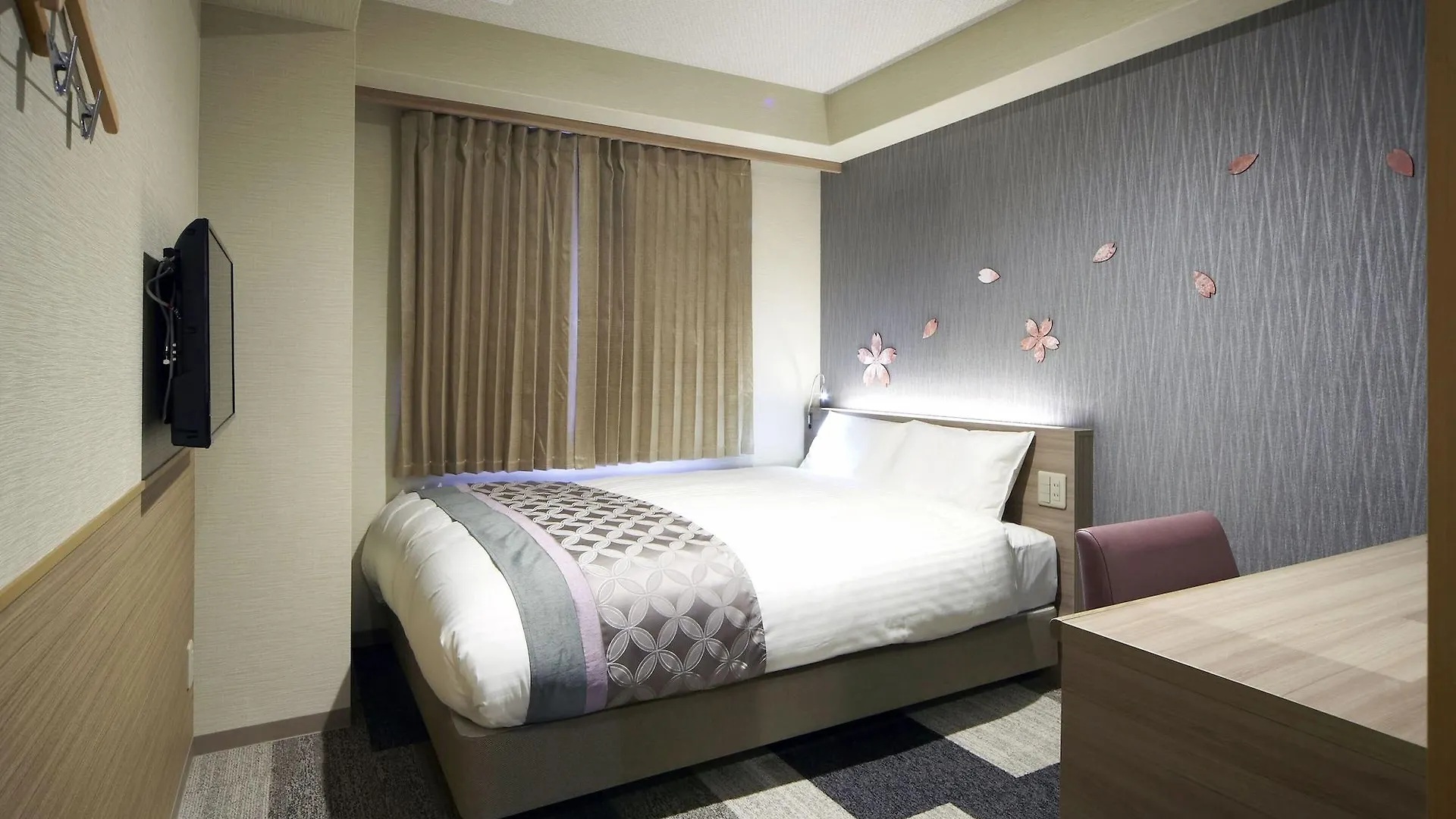 The Bridge Hotel Shinsaibashi Ōsaka